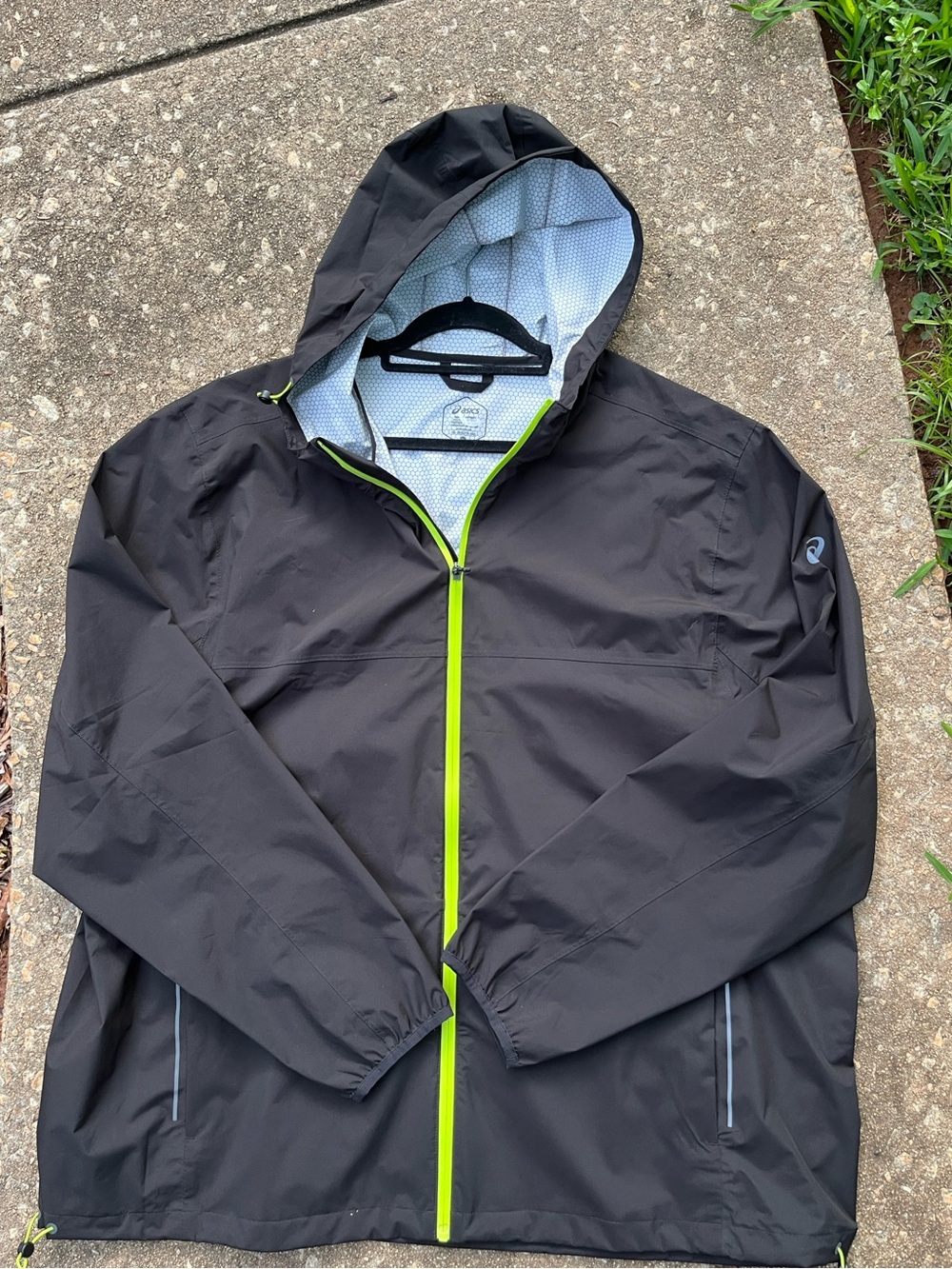 ASICS Men's Black Hooded Rain Jacket with Lime Zip Refective stripes 3X